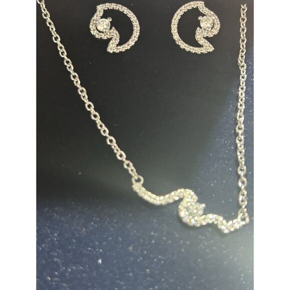 Montana Silversmiths Crystal Post Earrings And Necklace Jewelry Set Western Teen - Picture 2 of 6